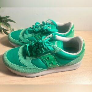 Saucony Women's Green Sneakers